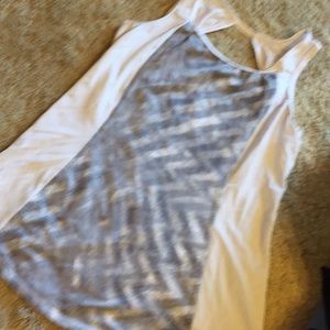 Lululemon top small? 4/6 size